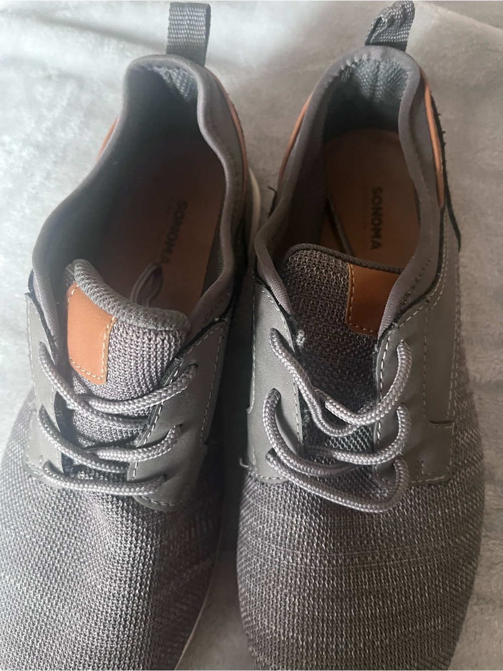 Men's Sonoma Knit Sneakers in Gray with Tan Accent